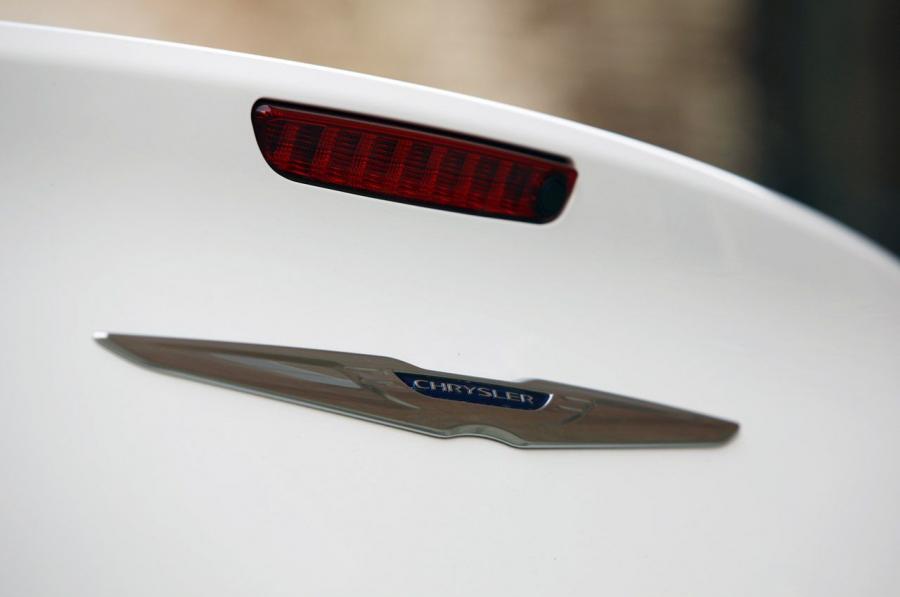  Chrysler 300C 2011 года  (фото 62 из 83)
